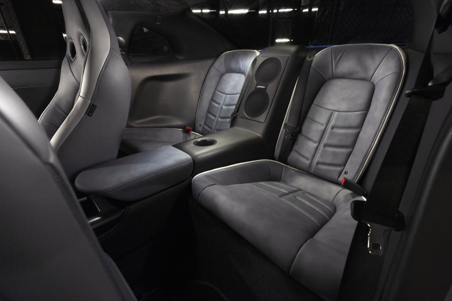 Интерьер Nissan GT-R 50th Anniversary (R35) 2019 года  (AU) (фото 6 из 34)